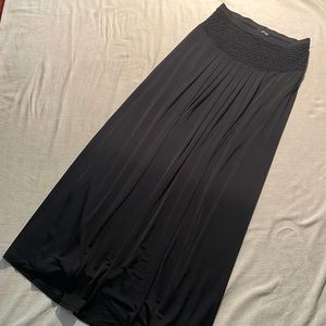 BEBE Black Maxi Dress Skirt,side zipper w/clasp, knitted waist,front pleats,sz 8